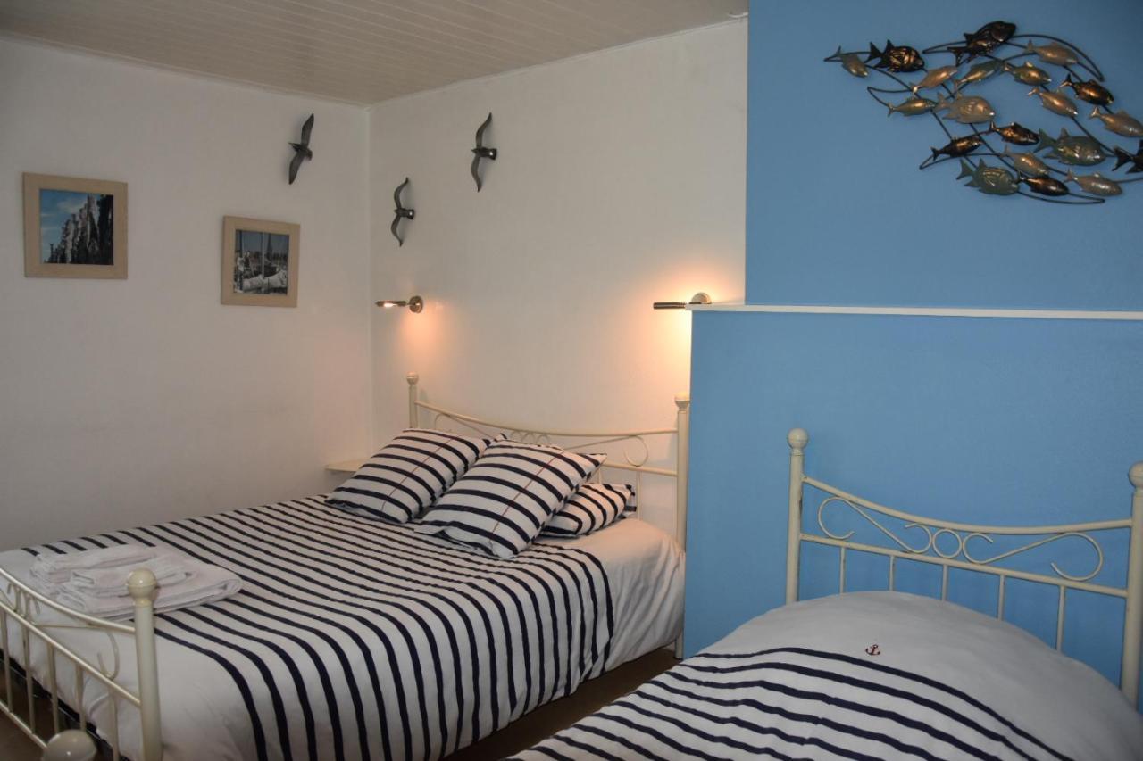 Ker-Loen Bed & Breakfast Val-Couesnon ภายนอก รูปภาพ