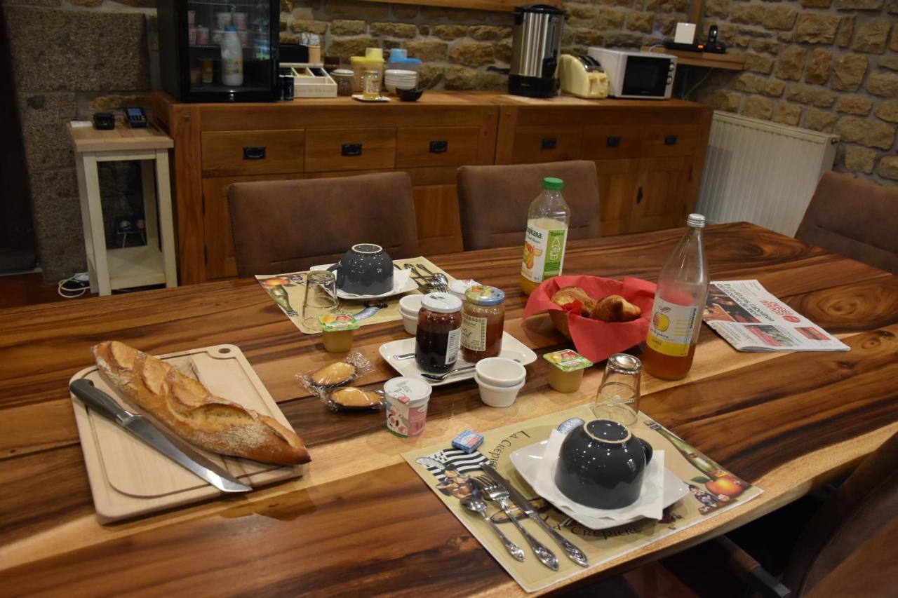 Ker-Loen Bed & Breakfast Val-Couesnon ภายนอก รูปภาพ
