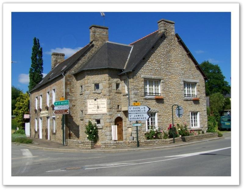 Ker-Loen Bed & Breakfast Val-Couesnon ภายนอก รูปภาพ
