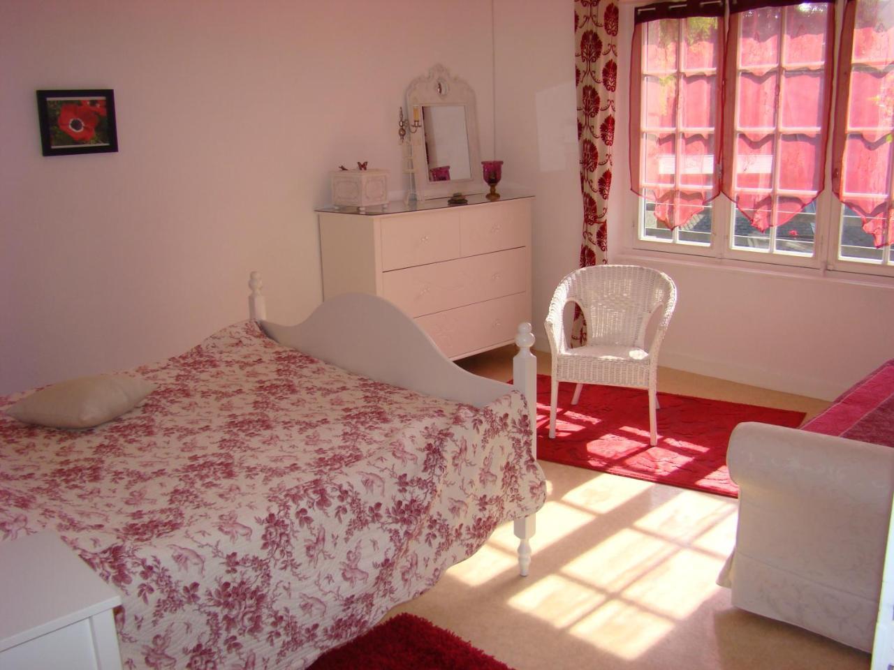 Ker-Loen Bed & Breakfast Val-Couesnon ภายนอก รูปภาพ